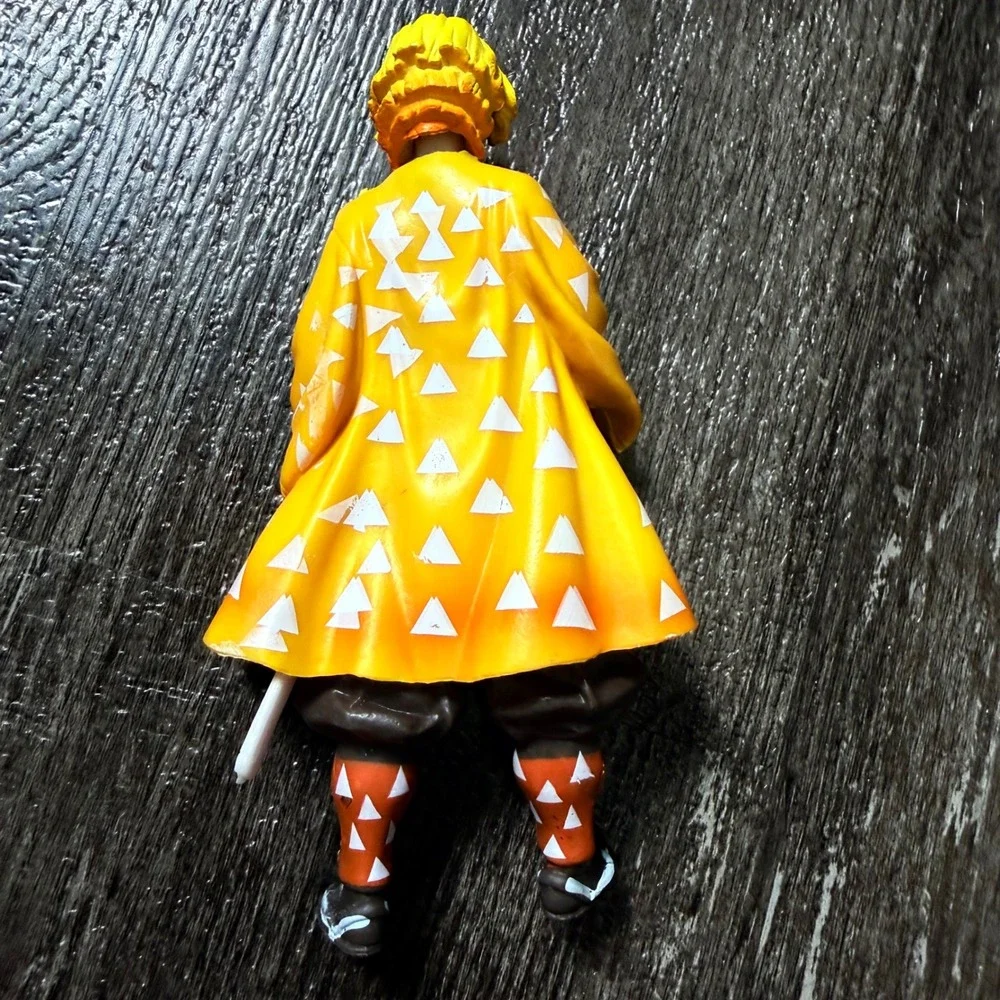 Demon Slayer Zenitsu Agatsuma Figure Unisex 6.5in Yellow Anime Statue PVC Base